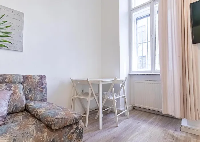 Stylish Small & Cozy - Ideal For Longstays * Viena