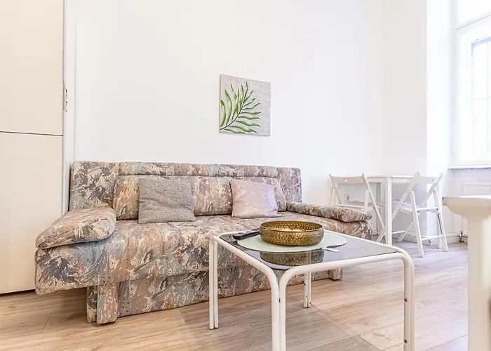 Stylish Small & Cozy - Ideal For Longstays