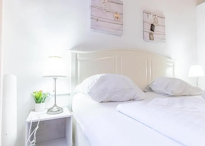 Stylish Small & Cozy - Ideal For Longstays * Viena