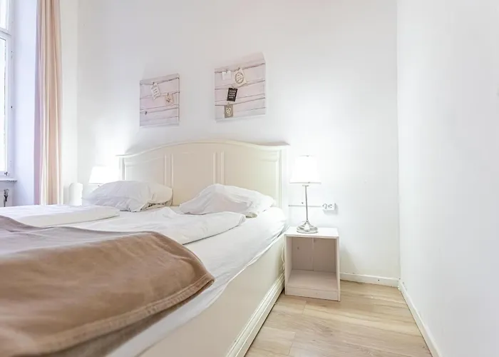 Stylish Small & Cozy - Ideal For Longstays *