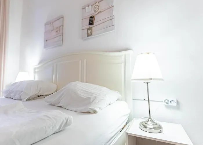 Stylish Small & Cozy - Ideal For Longstays * Viena