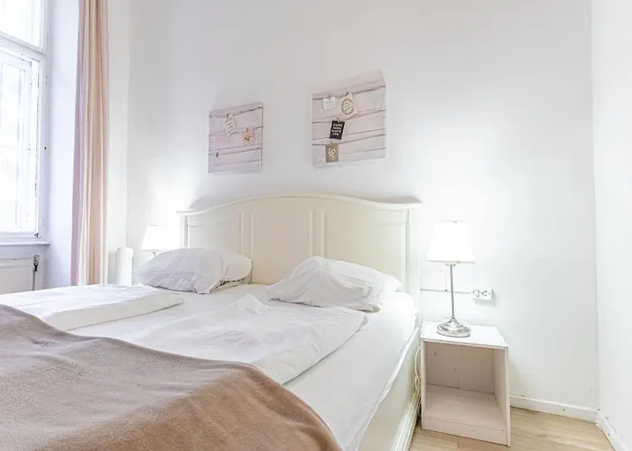 Stylish Small & Cozy - Ideal For Longstays
